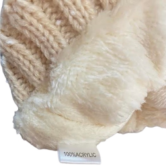 Woman’s Puff Fur Hand Knitted Beanie - Picture 10 of 11